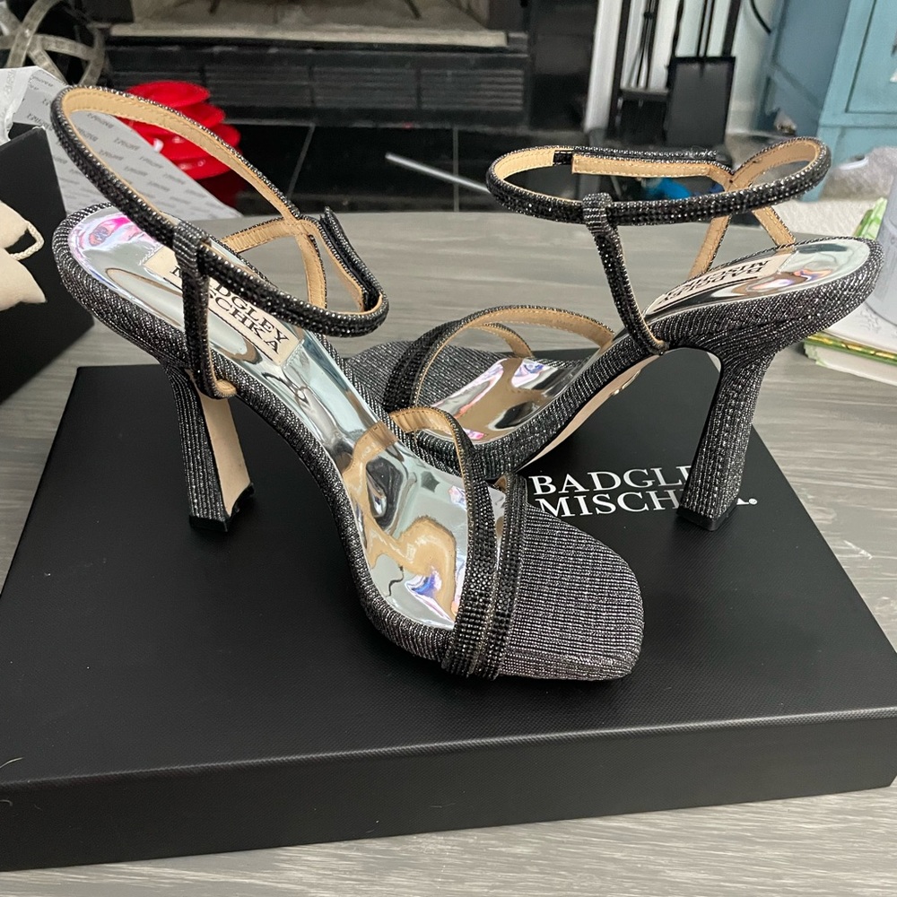 NIB Badgley Mischka Urbana stiletto heels - Picture 15 of 16